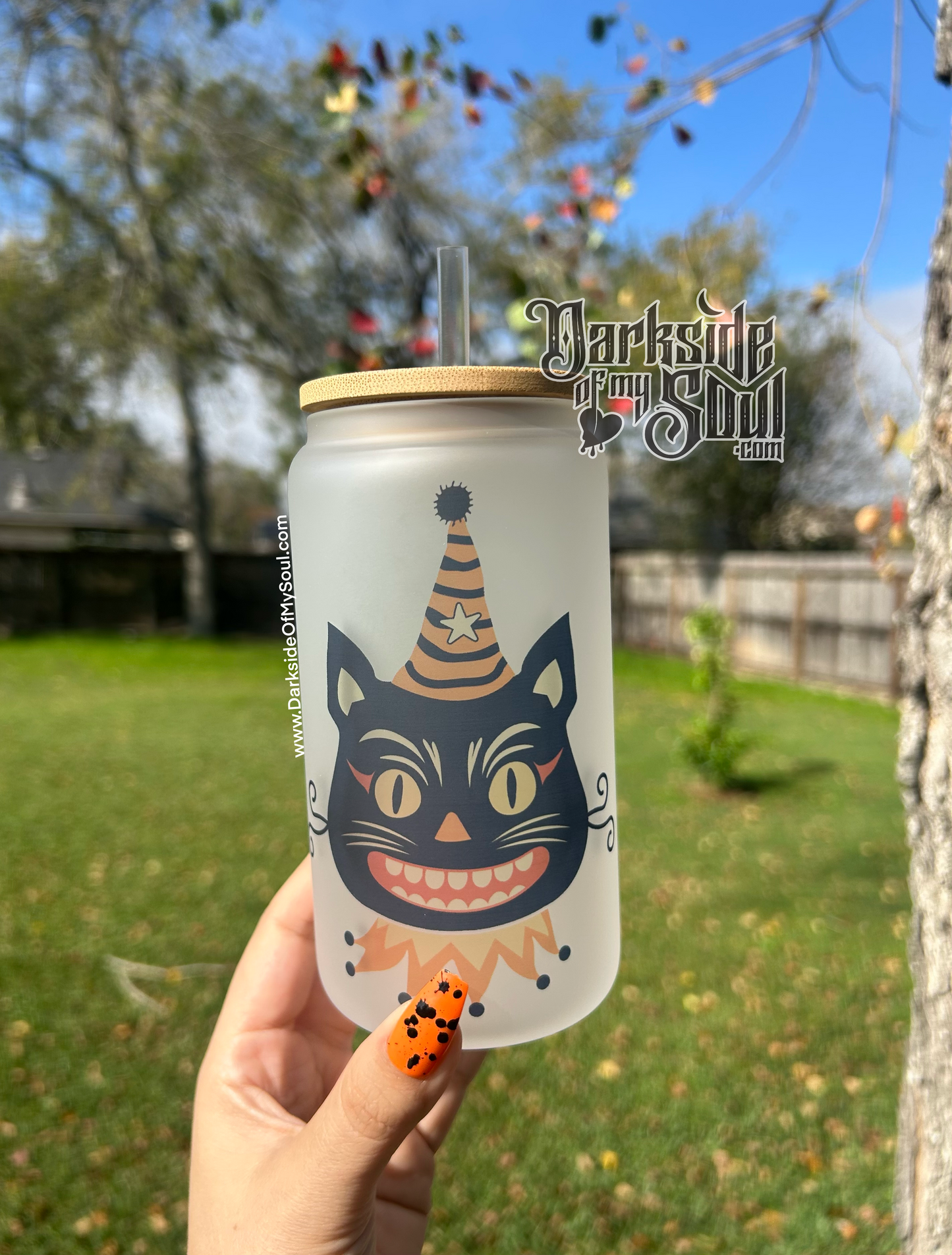 Vintage Halloween Cat | 16oz. Frosted Glass Cup